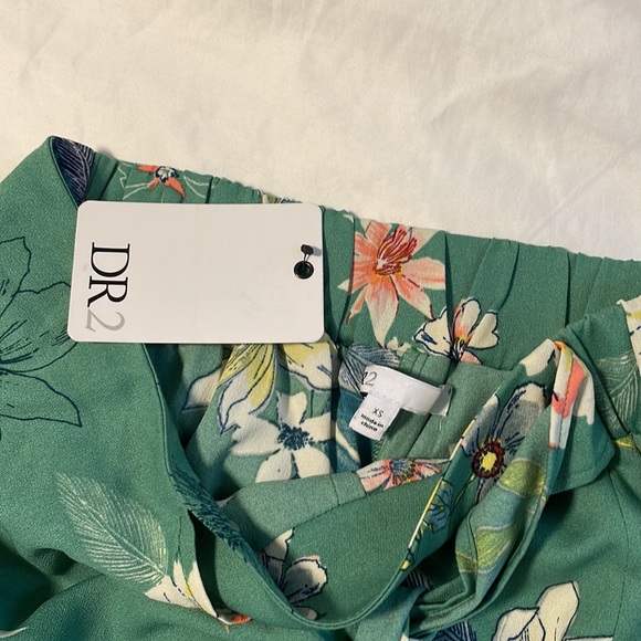 Green floral skirt, dress size extra small with tags - Picture 5 of 6